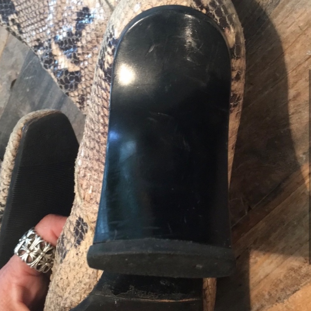Stunning Python knee high boots - Picture 2 of 3